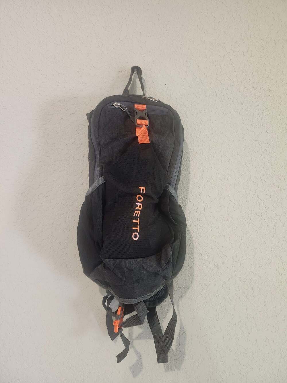 Fioretto 15L Lightweight Foldable Hiking Backpack Daypack Black